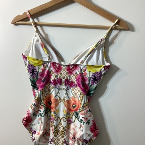 Camilla Floral One-Piece Swimsuit‎ Size 4 NWT - Picture 10 of 16